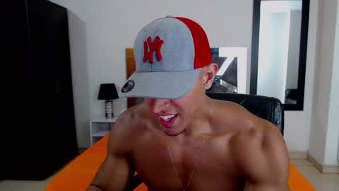 Snapshot of frank_heaven_shore chatting on 22, 1, 2025 Frank online show from 22, 1, 2025