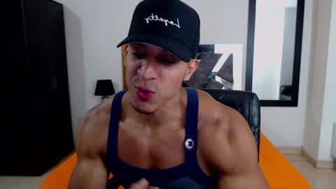 Snapshot of frank_heaven_shore chatting on 25, 1, 2025 Frank online show from 25, 1, 2025