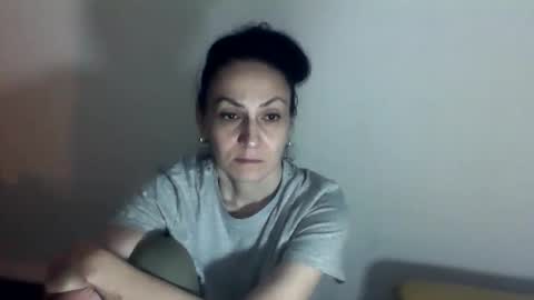 frankieteasing online show from 4, 2, 2026