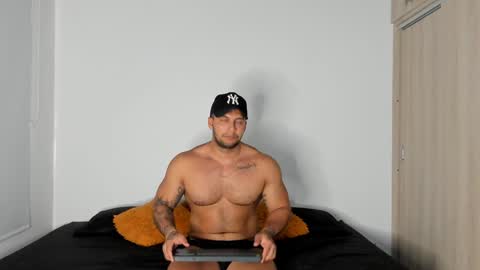 Snapshot of frankmyles01 chatting on 30, 1, 2025 frank online show from 30, 1, 2025