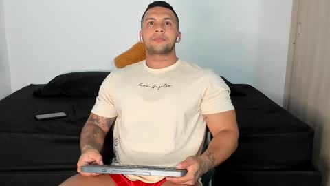 Snapshot of frankmyles01 chatting on 15, 2, 2025 frank online show from 15, 2, 2025