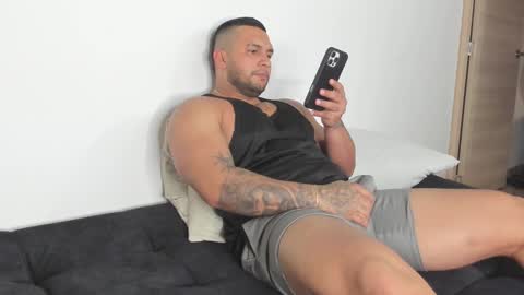 Snapshot of frankmyles01 chatting on 9, 10, 2025 frank online show from 9, 10, 2025