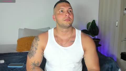 Snapshot of frankmyles01 chatting on 17, 1, 2026 frank online show from 17, 1, 2026