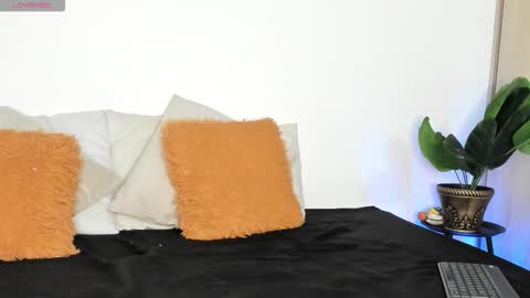 Snapshot of frankmyles01 chatting on 5, 2, 2026 frank online show from 5, 2, 2026