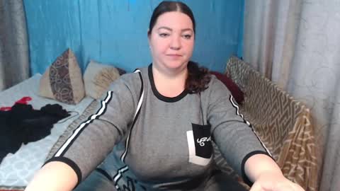 Snapshot of frau_becky chatting on 20, 2, 2025 frau_becky online show from 20, 2, 2025