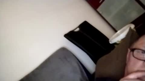 Snapshot of frauenfeind1 chatting on 1, 2, 2025 Wolfi online show from 1, 2, 2025