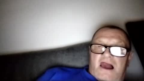 Snapshot of frauenfeind1 chatting on 1, 3, 2025 Wolfi online show from 1, 3, 2025