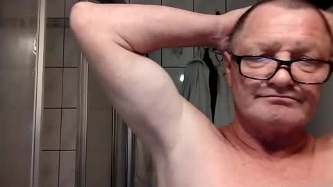 Snapshot of frauenfeind1 chatting on 3, 3, 2025 Wolfi online show from 3, 3, 2025