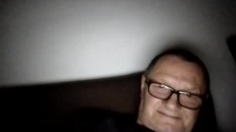 Snapshot of frauenfeind1 chatting on 15, 10, 2025 Wolfi online show from 15, 10, 2025