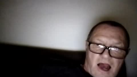 Snapshot of frauenfeind1 chatting on 17, 10, 2025 Wolfi online show from 17, 10, 2025