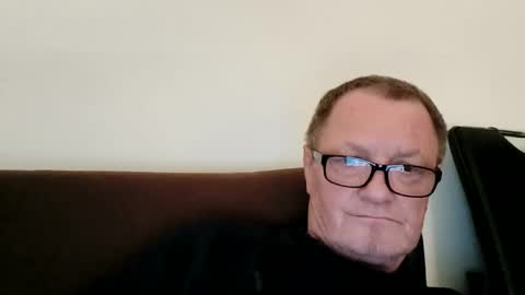 Wolfi online show from 7, 4, 2026