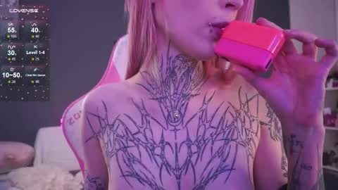 Asya UwU   online show from 30, 4, 2026