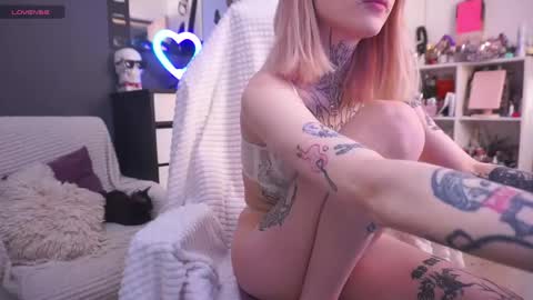Asya UwU   online show from 29, 5, 2026