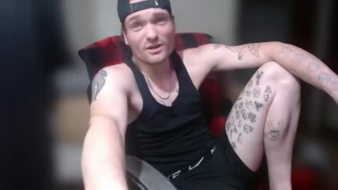 Snapshot of freakfortokens chatting on 24, 11, 2025 MysteryMaleStud online show from 24, 11, 2025