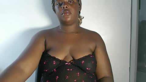 Snapshot of freakie_clit chatting on 18, 12, 2024 pandora online show from 18, 12, 2024