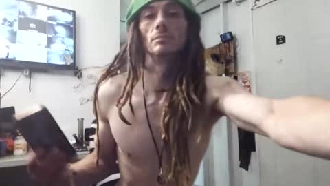 Snapshot of freaktwink420 chatting on 1, 10, 2025 Squirrel twink online show from 1, 10, 2025