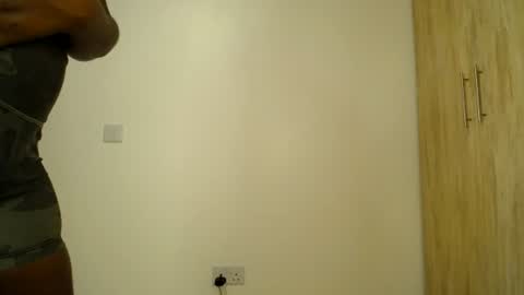 Snapshot of freaky_ass chatting on 17, 7, 2026 Berry online show from 17, 7, 2026