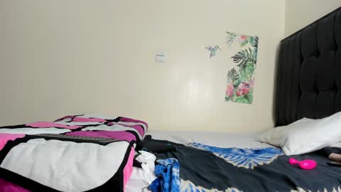 Snapshot of freaky_bad_girl chatting on 8, 2, 2025 Sandra online show from 8, 2, 2025