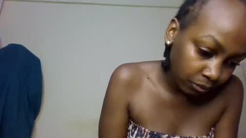 Snapshot of freaky_beauty chatting on 10, 7, 2026 freaky_beauty online show from 10, 7, 2026