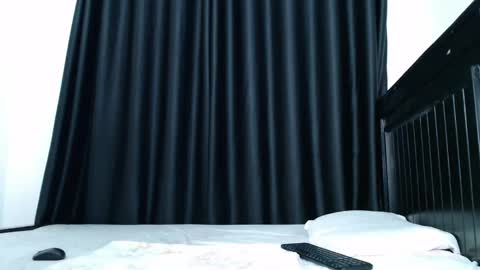 Snapshot of freaky_bunnies chatting on 7, 5, 2026 freaky_bunnies online show from 7, 5, 2026
