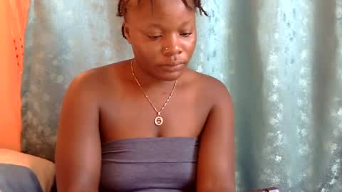 Snapshot of freaky_dolly chatting on 6, 1, 2025 freaky_dolly online show from 6, 1, 2025