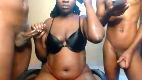 freakyg292511 online show from 12, 3, 2026