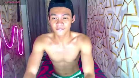 Snapshot of freakymarkxxx chatting on 14, 6, 2026 Mark online show from 14, 6, 2026