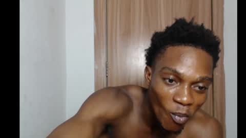 freakyslut30 online show from 17, 2, 2025