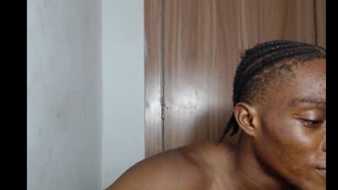 freakyslut30 online show from 9, 3, 2025