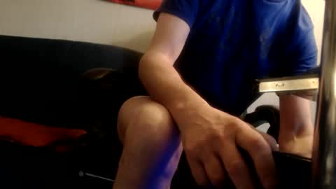 Snapshot of fred1051 chatting on 21, 12, 2025 yo online show from 21, 12, 2025