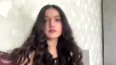 Mia online show from 8, 7, 2026