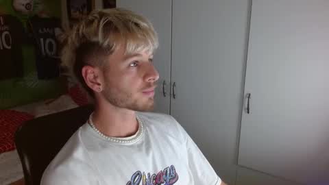 Snapshot of freddy_star chatting on 4, 10, 2025 Frederick Perin online show from 4, 10, 2025