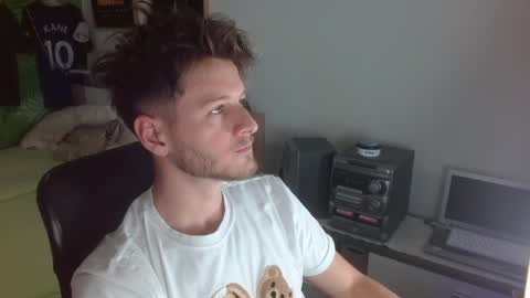 Snapshot of freddy_star chatting on 22, 4, 2026 Frederick Perin online show from 22, 4, 2026