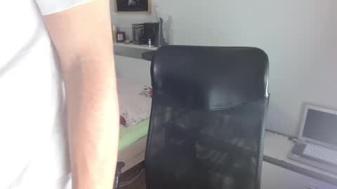 Snapshot of freddy_star chatting on 25, 4, 2026 Frederick Perin online show from 25, 4, 2026