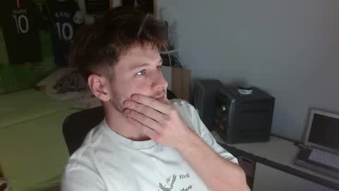 Snapshot of freddy_star chatting on 26, 4, 2026 Frederick Perin online show from 26, 4, 2026