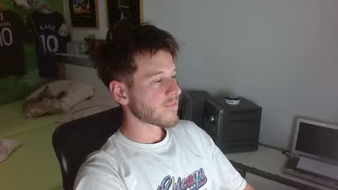 Snapshot of freddy_star chatting on 29, 4, 2026 Frederick Perin online show from 29, 4, 2026
