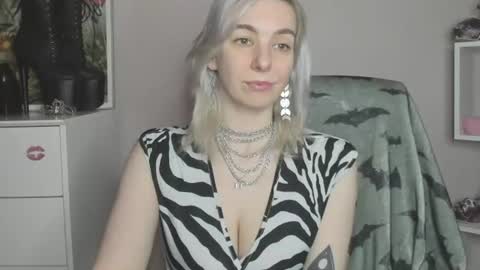 Anne online show from 8, 7, 2026