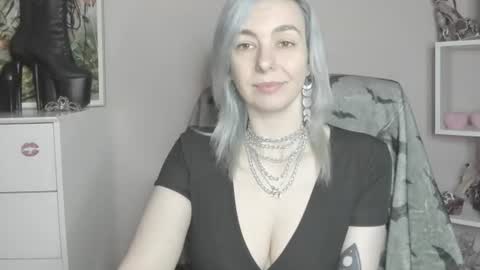 Anne online show from 21, 7, 2026
