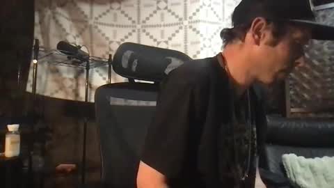 freeyourmind247 online show from 18, 4, 2026