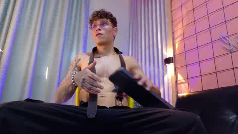 Snapshot of french_sexx chatting on 17, 1, 2026 Xavier online show from 17, 1, 2026