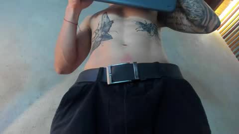 Snapshot of french_sexx chatting on 4, 3, 2026 Xavier online show from 4, 3, 2026