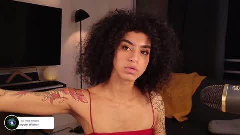 Snapshot of fresatanica chatting on 3, 2, 2025 Vale online show from 3, 2, 2025