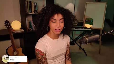 Snapshot of fresatanica chatting on 17, 9, 2025 Vale online show from 17, 9, 2025