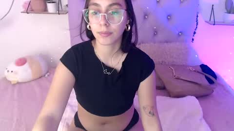 Snapshot of freyja_01 chatting on 2, 3, 2025 Freyja online show from 2, 3, 2025