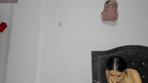 Snapshot of fridasr_3 chatting on 4, 12, 2024 Frida online show from 4, 12, 2024