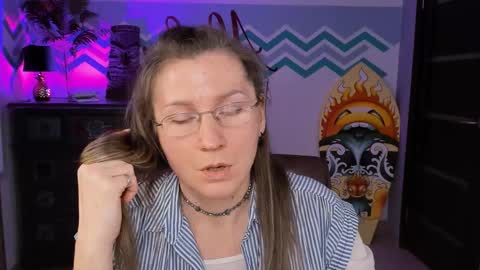 Snapshot of fridatander chatting on 3, 3, 2025 Frida Tander online show from 3, 3, 2025