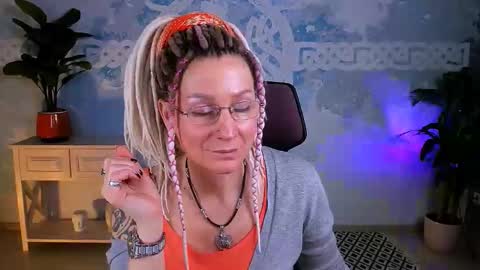 Frida Tander online show from 3, 2, 2026