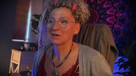 Frida Tander online show from 31, 5, 2026