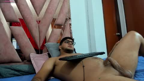 Carolina and Robert online show from 8, 2, 2026