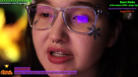 Snapshot of frogessjay chatting on 3, 12, 2024 Jaywise Frogfoot online show from 3, 12, 2024